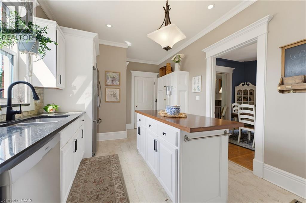 52 ROOSHILL Avenue - 3