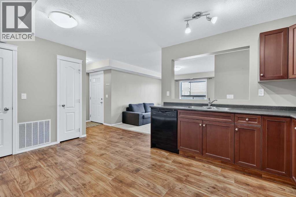 #302 8 Bayside Place - 13
