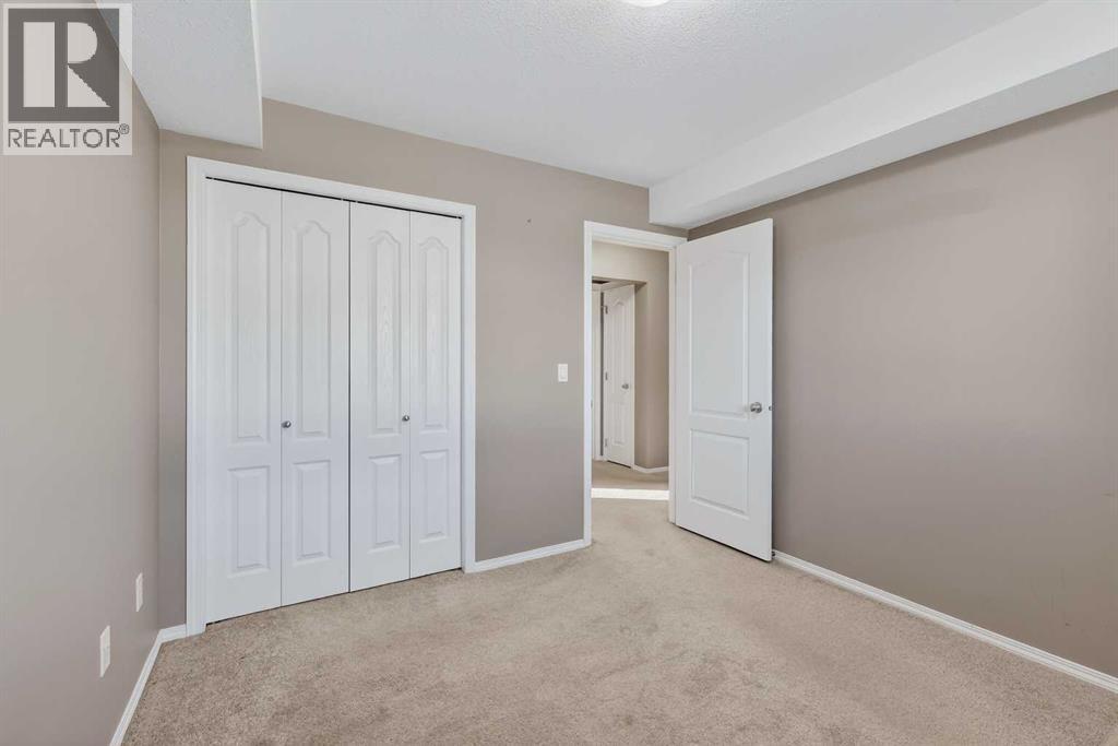 #302 8 Bayside Place - 22