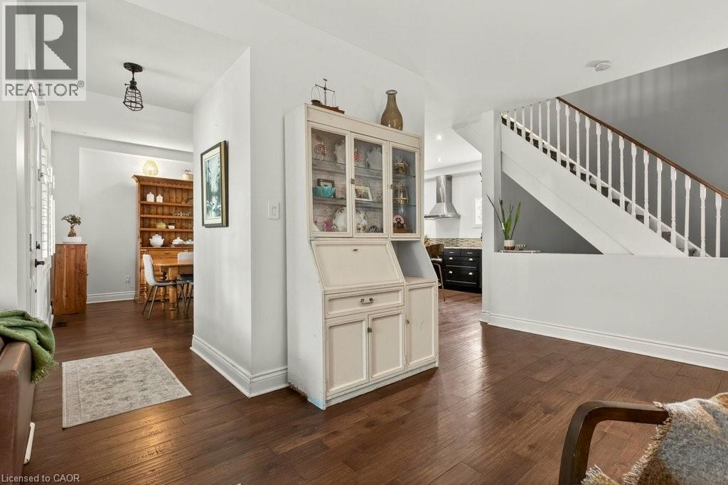 #21 100 BEDDOE Drive - 21