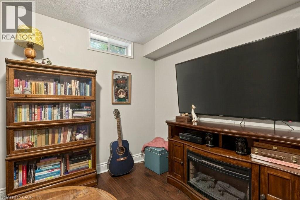 #21 100 BEDDOE Drive - 39
