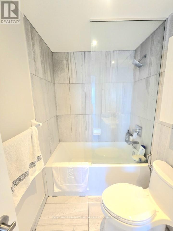 #2006 195 REDPATH AVENUE - 11