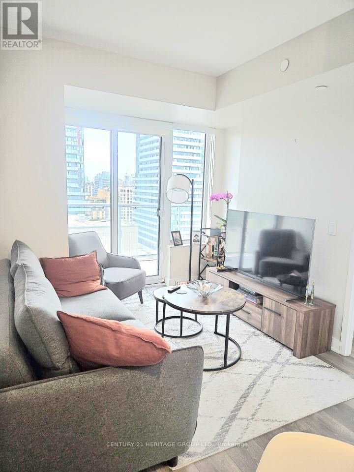 #2006 195 REDPATH AVENUE - 5