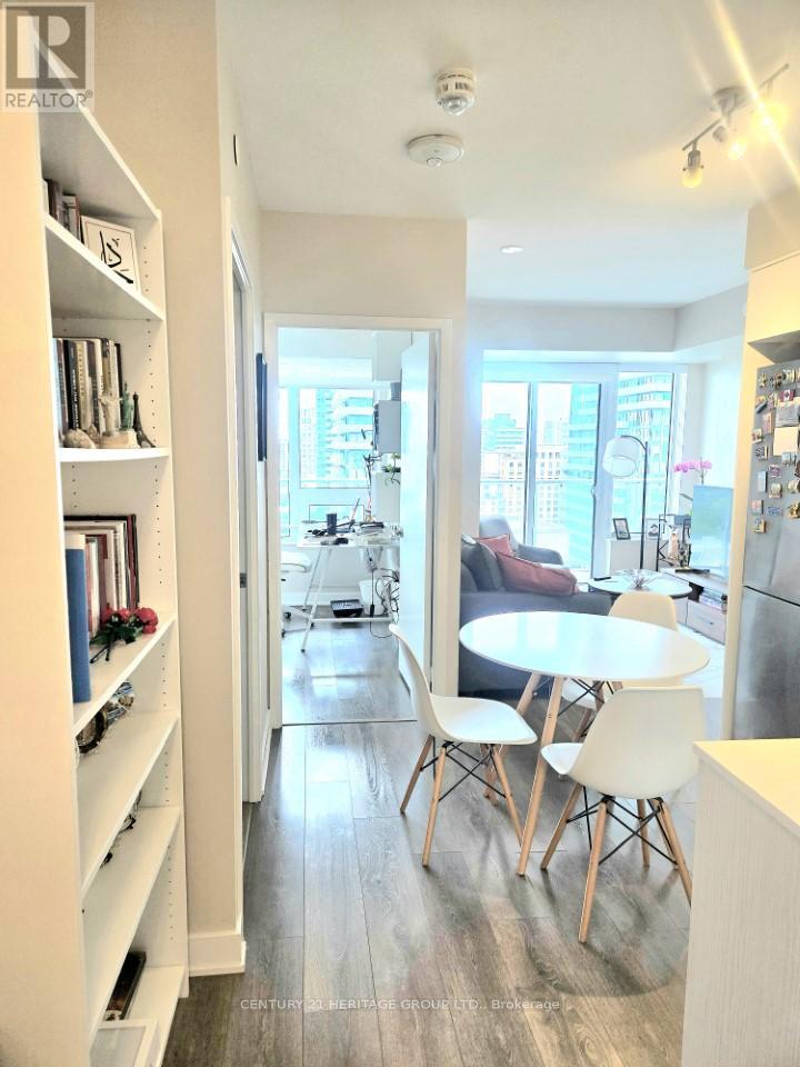 #2006 195 REDPATH AVENUE - 3