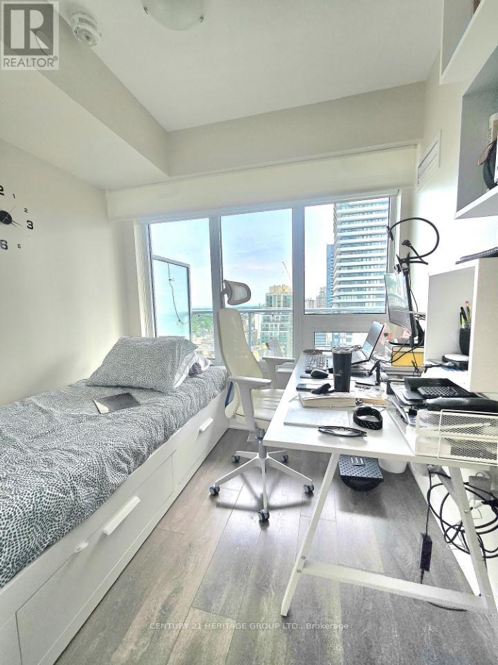#2006 195 REDPATH AVENUE - 9