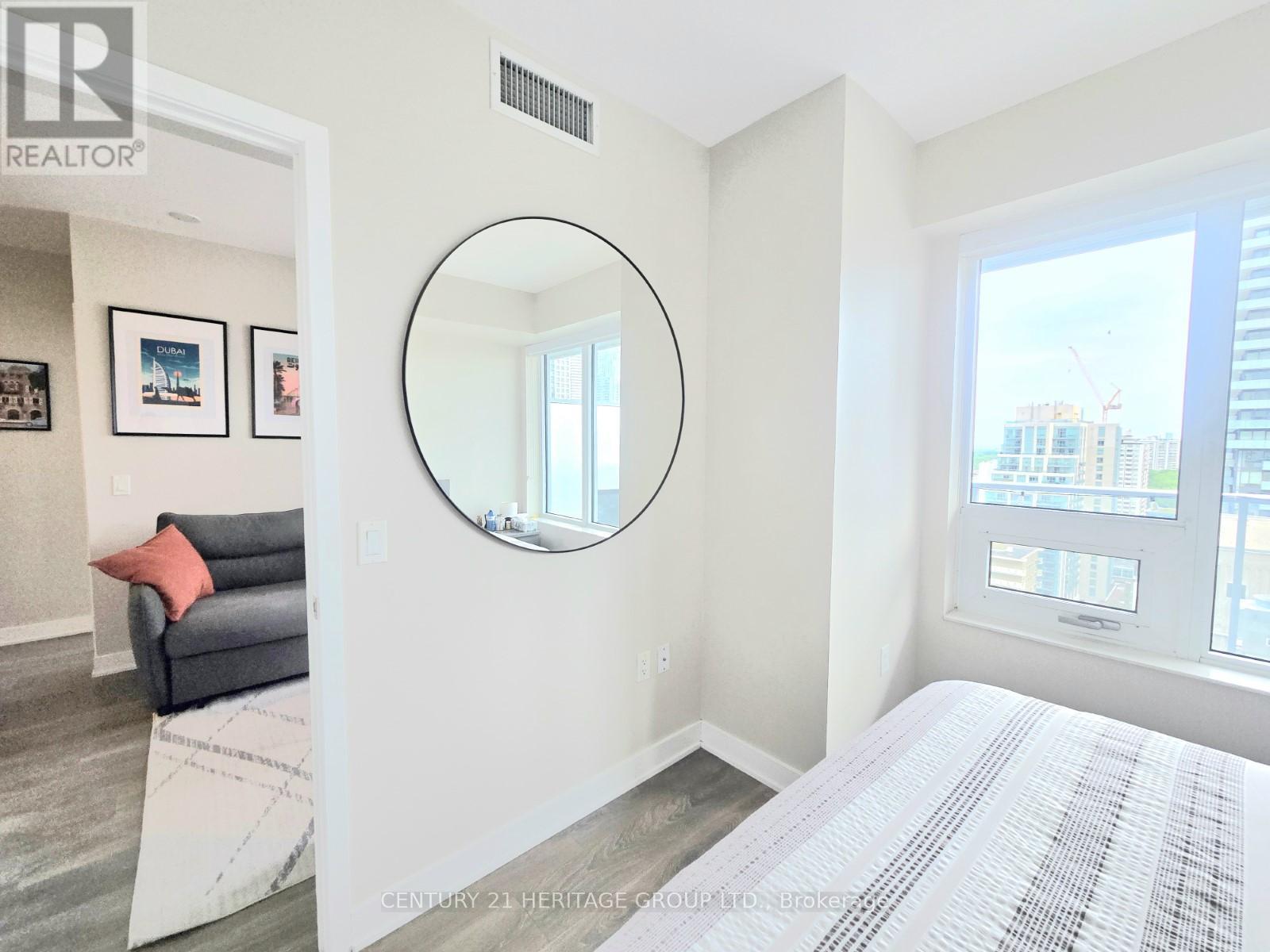#2006 195 REDPATH AVENUE - 7
