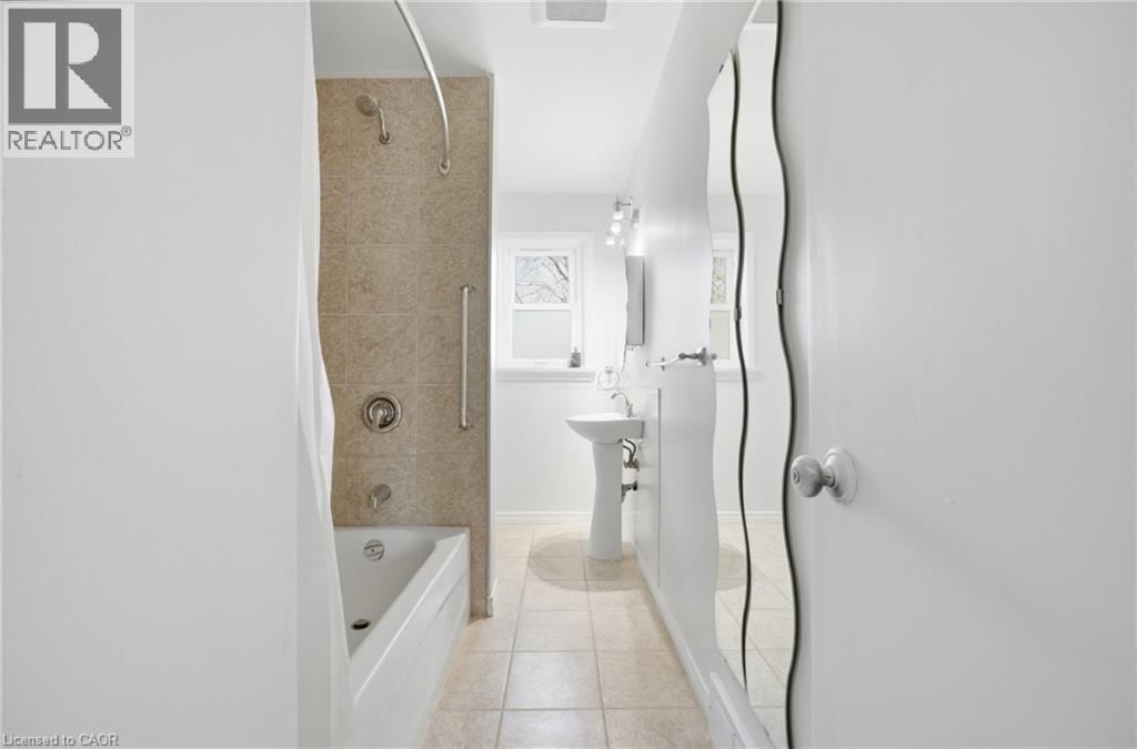 36 WOODELM Drive - 14