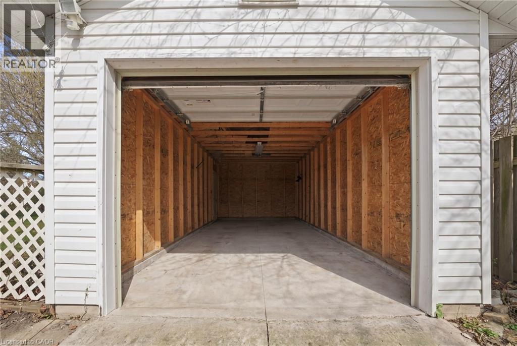 36 WOODELM Drive - 22