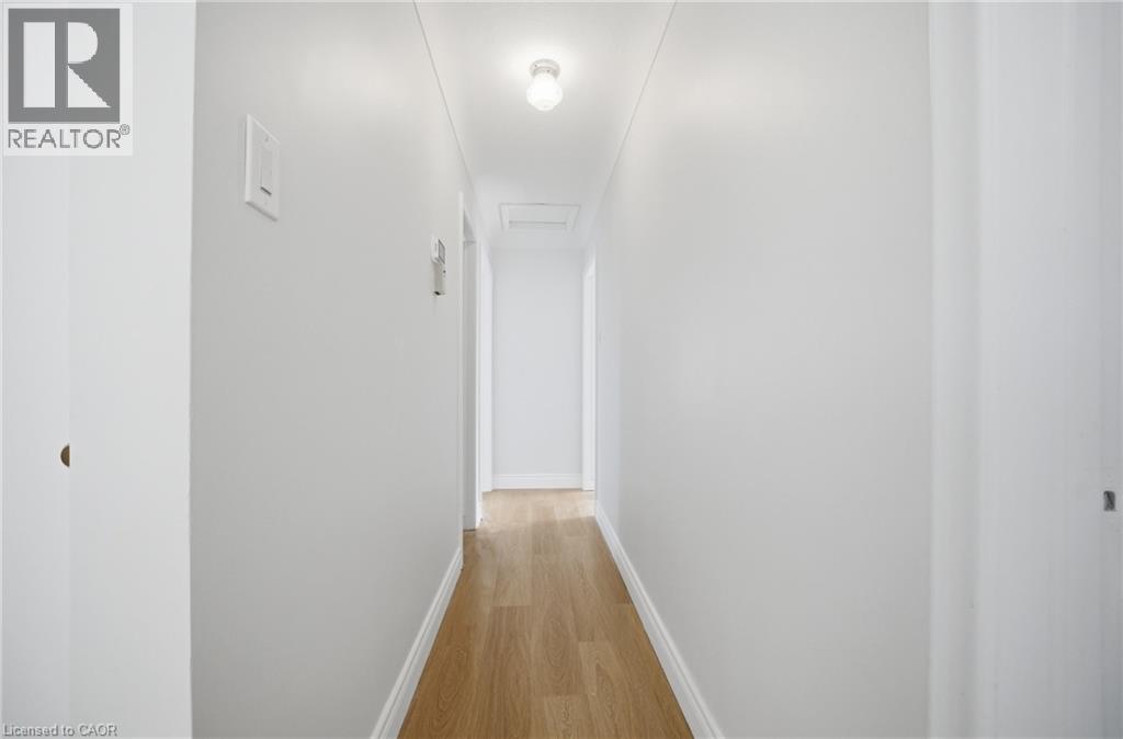 36 WOODELM Drive - 9