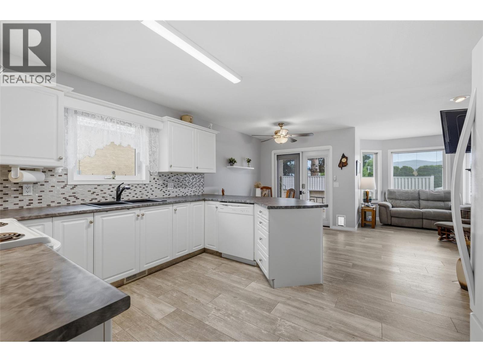 #69 2250 Louie Drive - 11