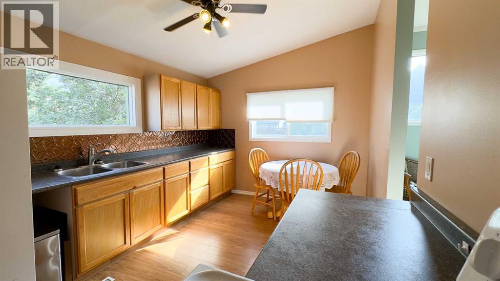 1025 14 Street - 12