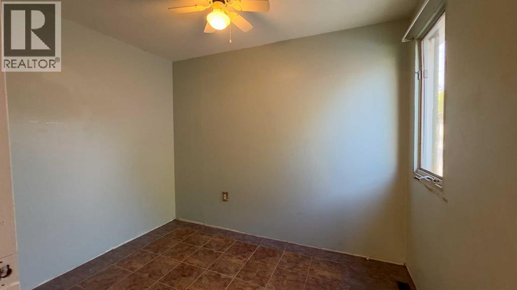 1025 14 Street - 9