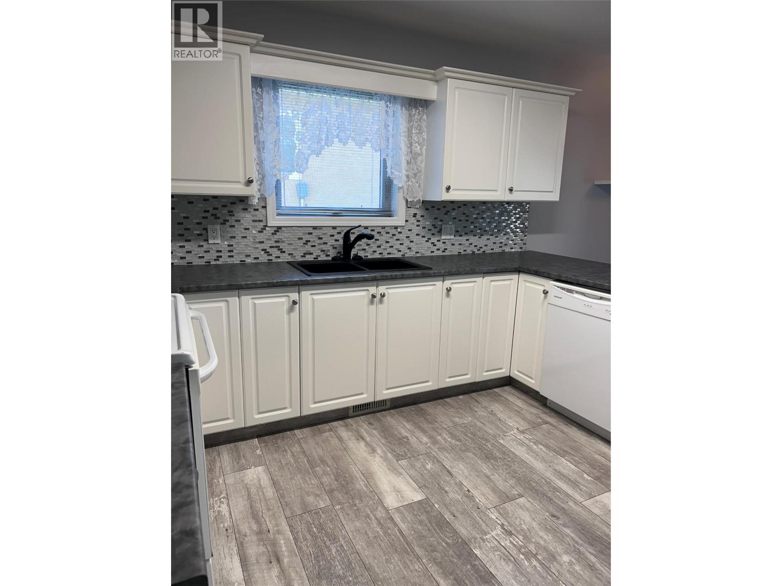 #69 2250 Louie Drive - 63
