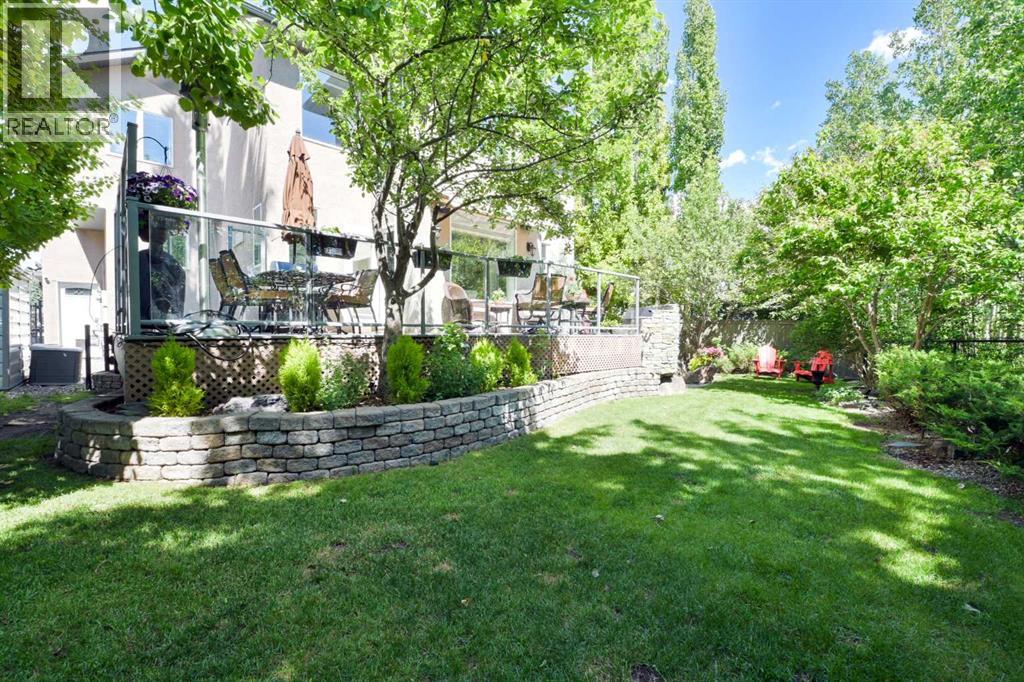 136 Strathlea Place SW - 41