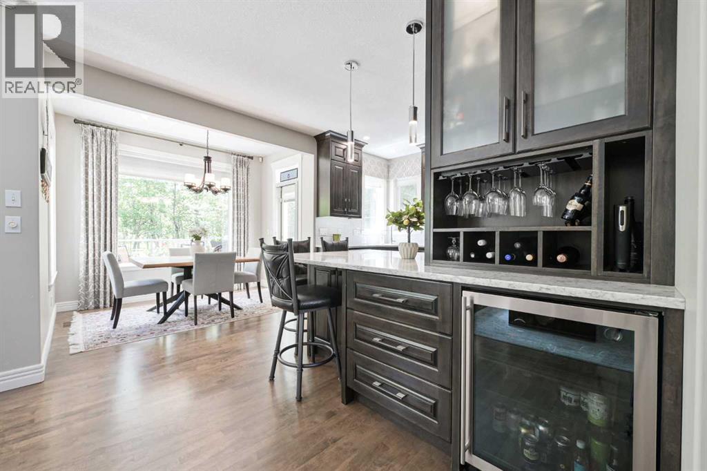 136 Strathlea Place SW - 10