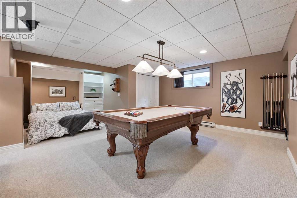 136 Strathlea Place SW - 33