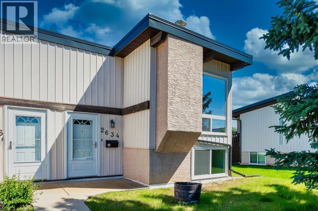 2634 Oakmoor Drive SW - 2
