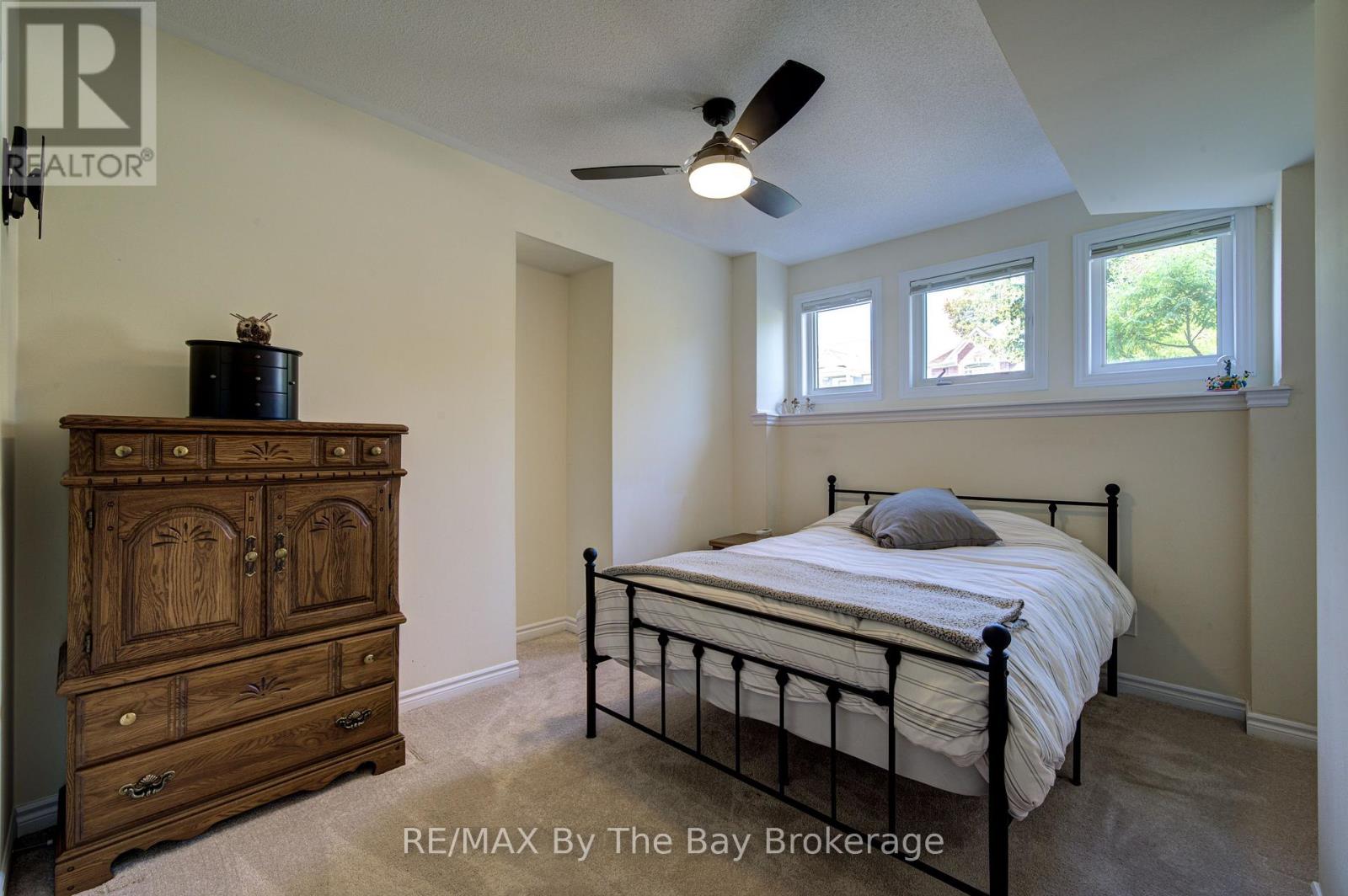 100 ALLEGRA DRIVE - 37