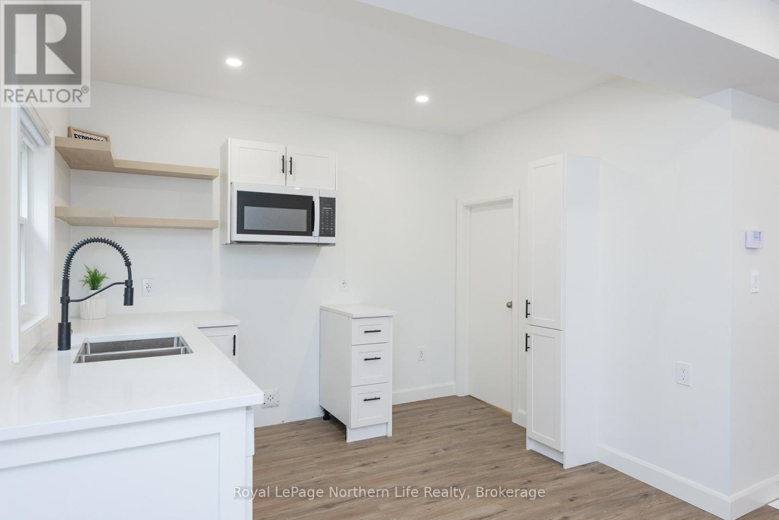 253 SECOND AVENUE W - 12