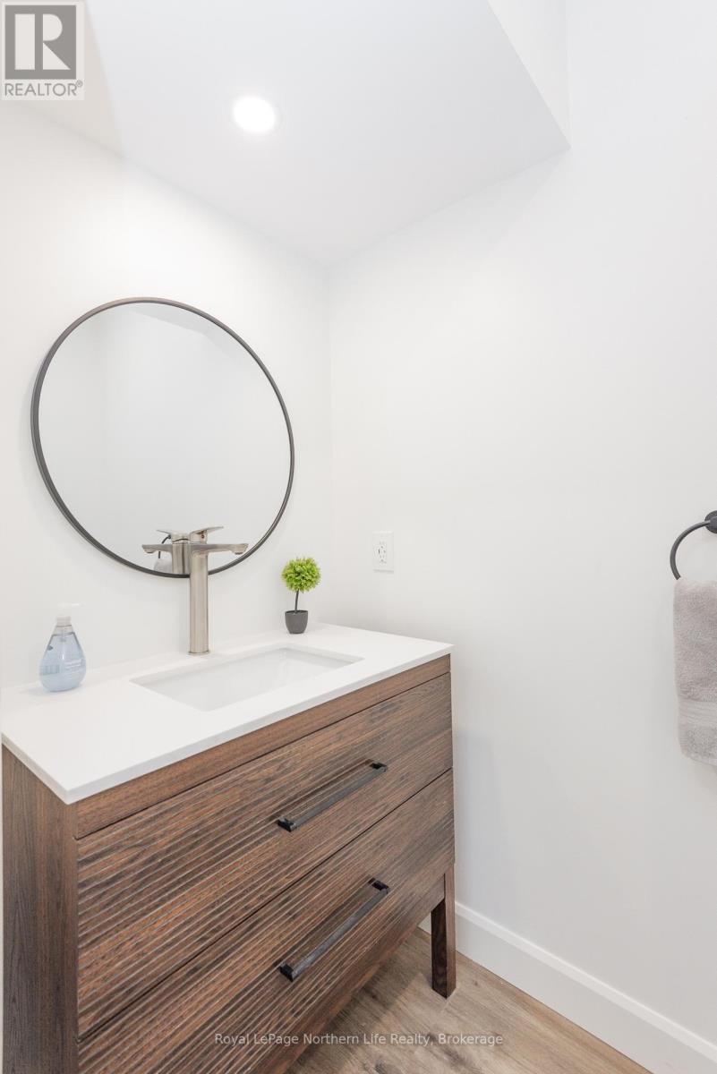 253 SECOND AVENUE W - 15