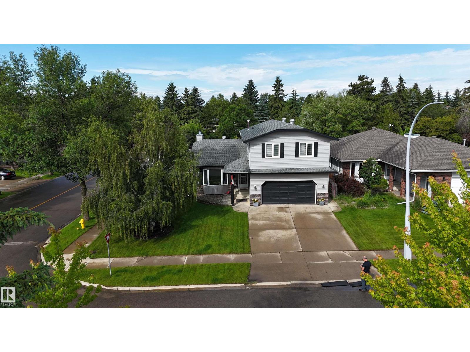 11 LAVOIE PL - 42