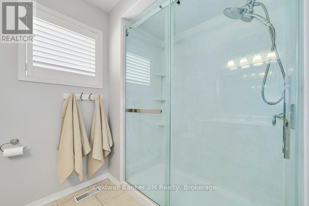 1150 OAKHILL AVENUE - 34