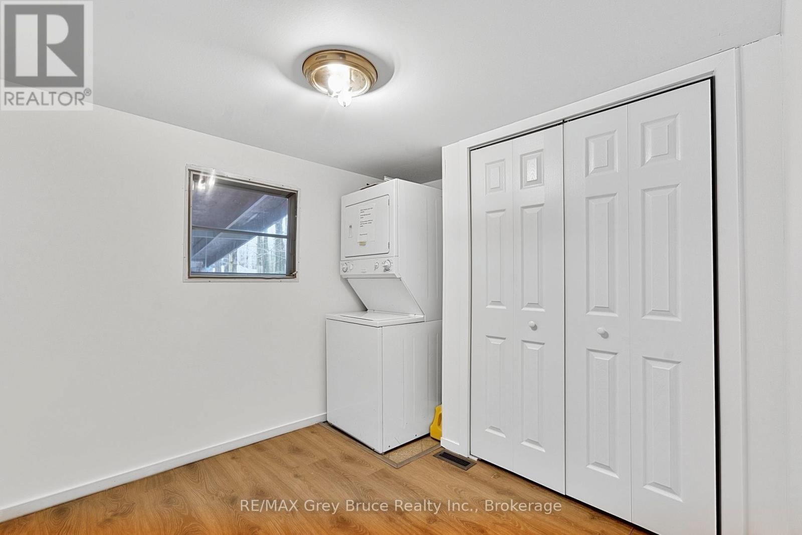 124 STANLEY DRIVE - 30