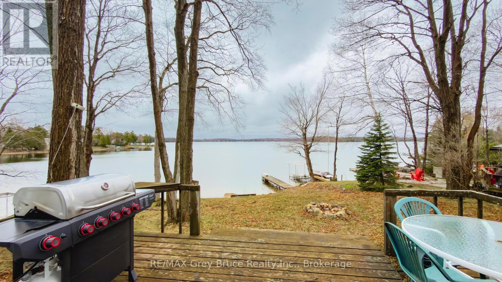124 STANLEY DRIVE - 33