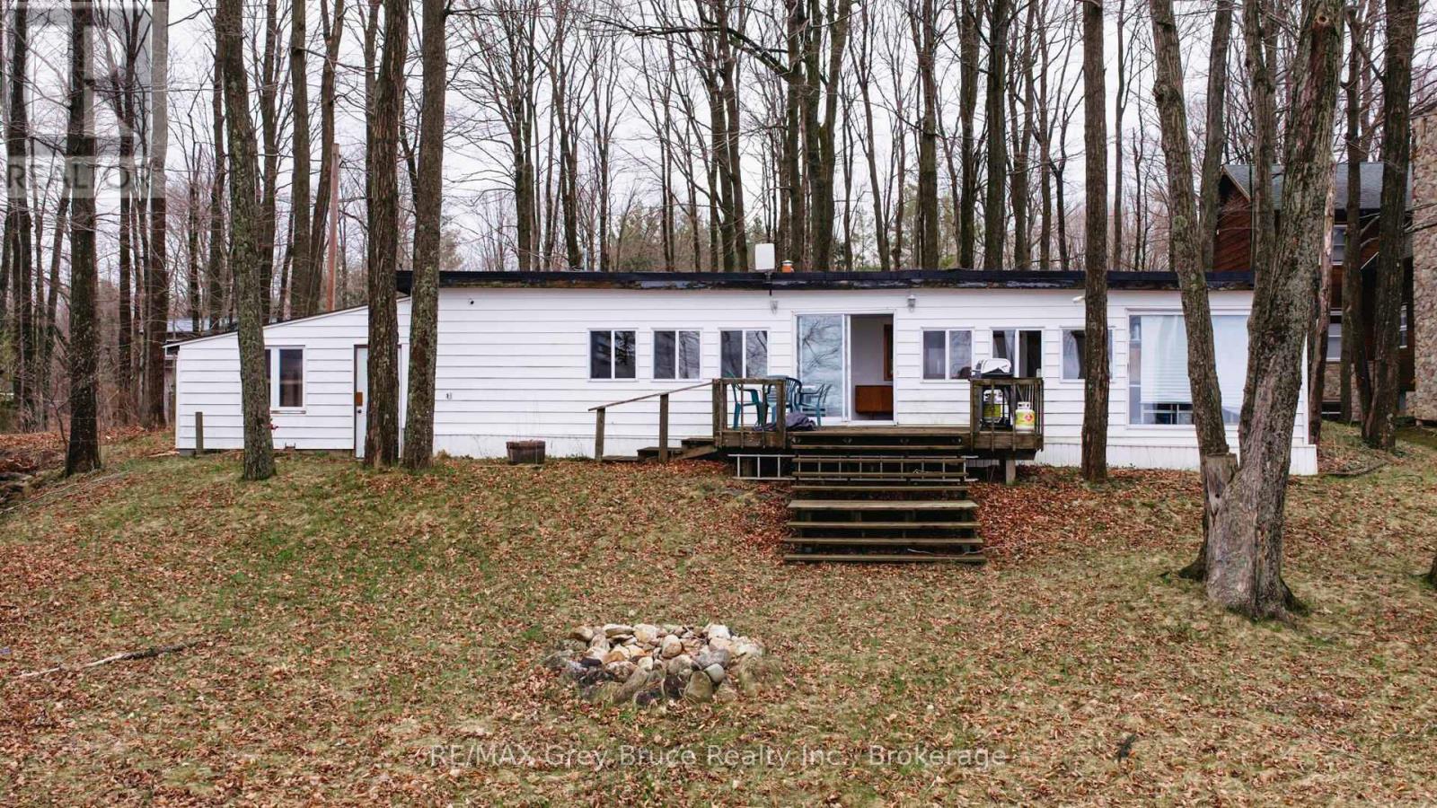 124 STANLEY DRIVE - 5