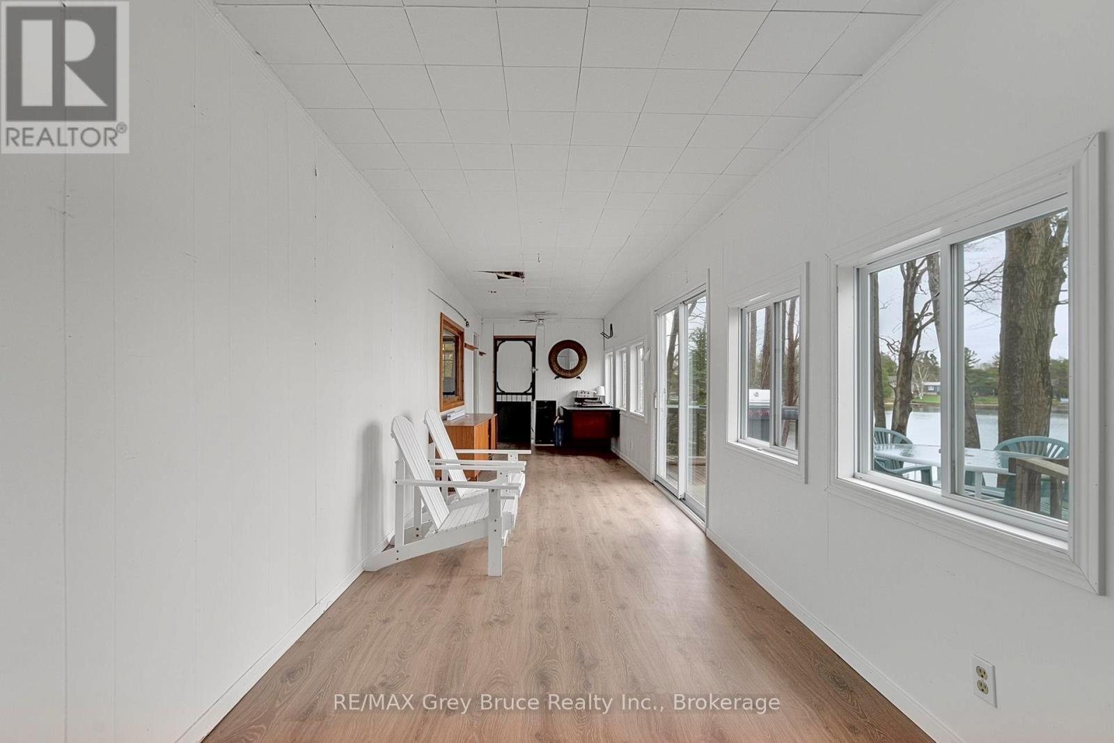 124 STANLEY DRIVE - 8