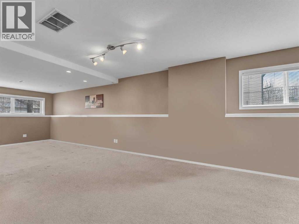 123 Upland Road W - 23