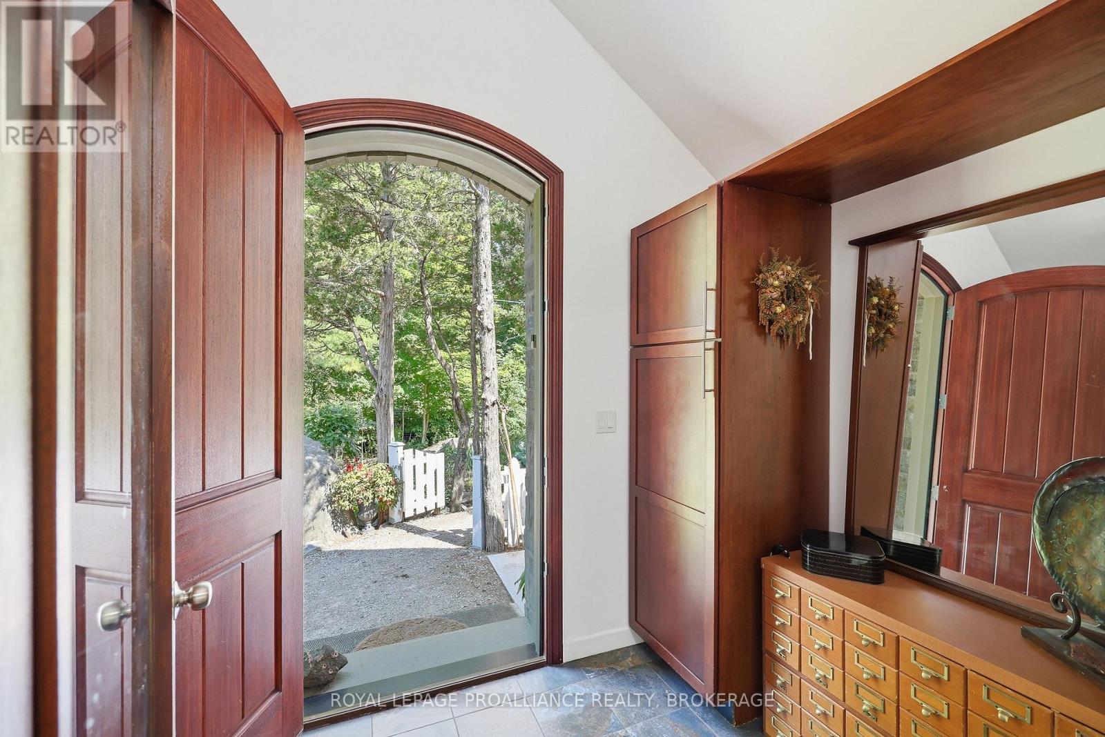 369 OLD RIVER ROAD - 18