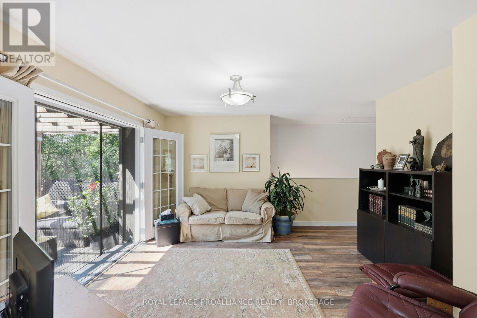 369 OLD RIVER ROAD - 21