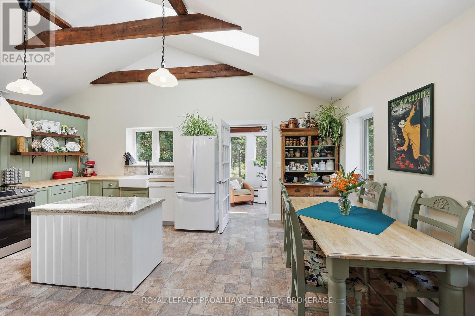 369 OLD RIVER ROAD - 23