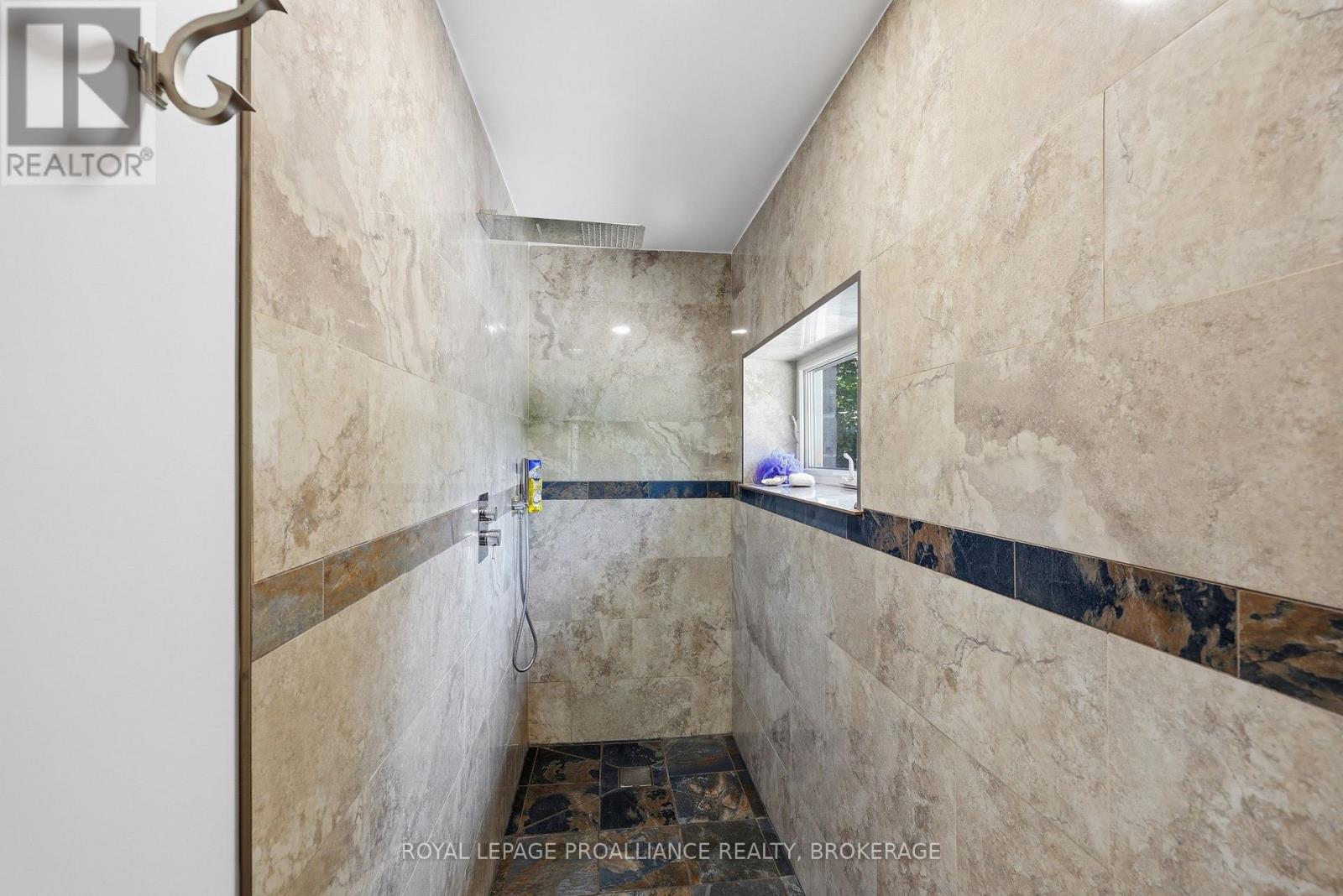 369 OLD RIVER ROAD - 31