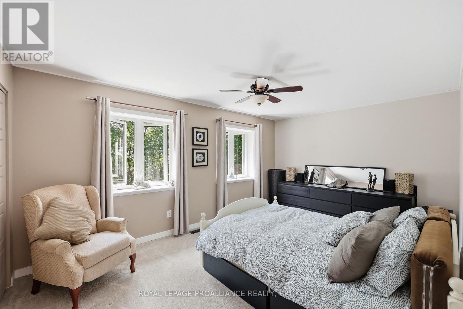 369 OLD RIVER ROAD - 32