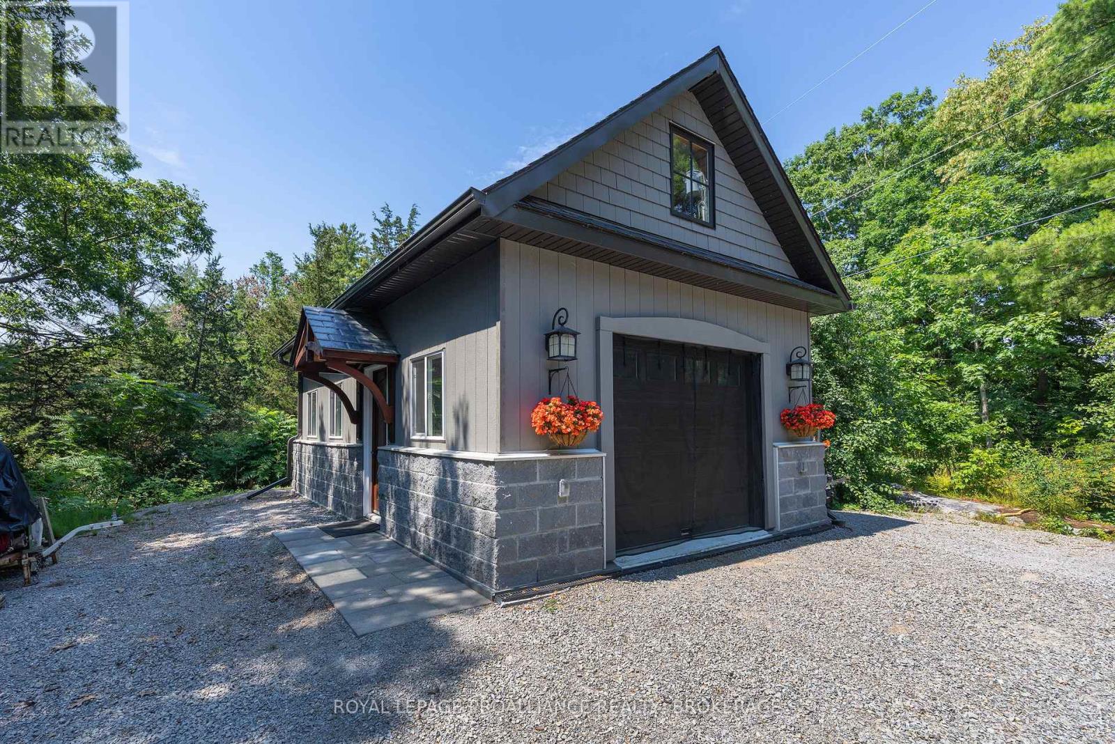 369 OLD RIVER ROAD - 43
