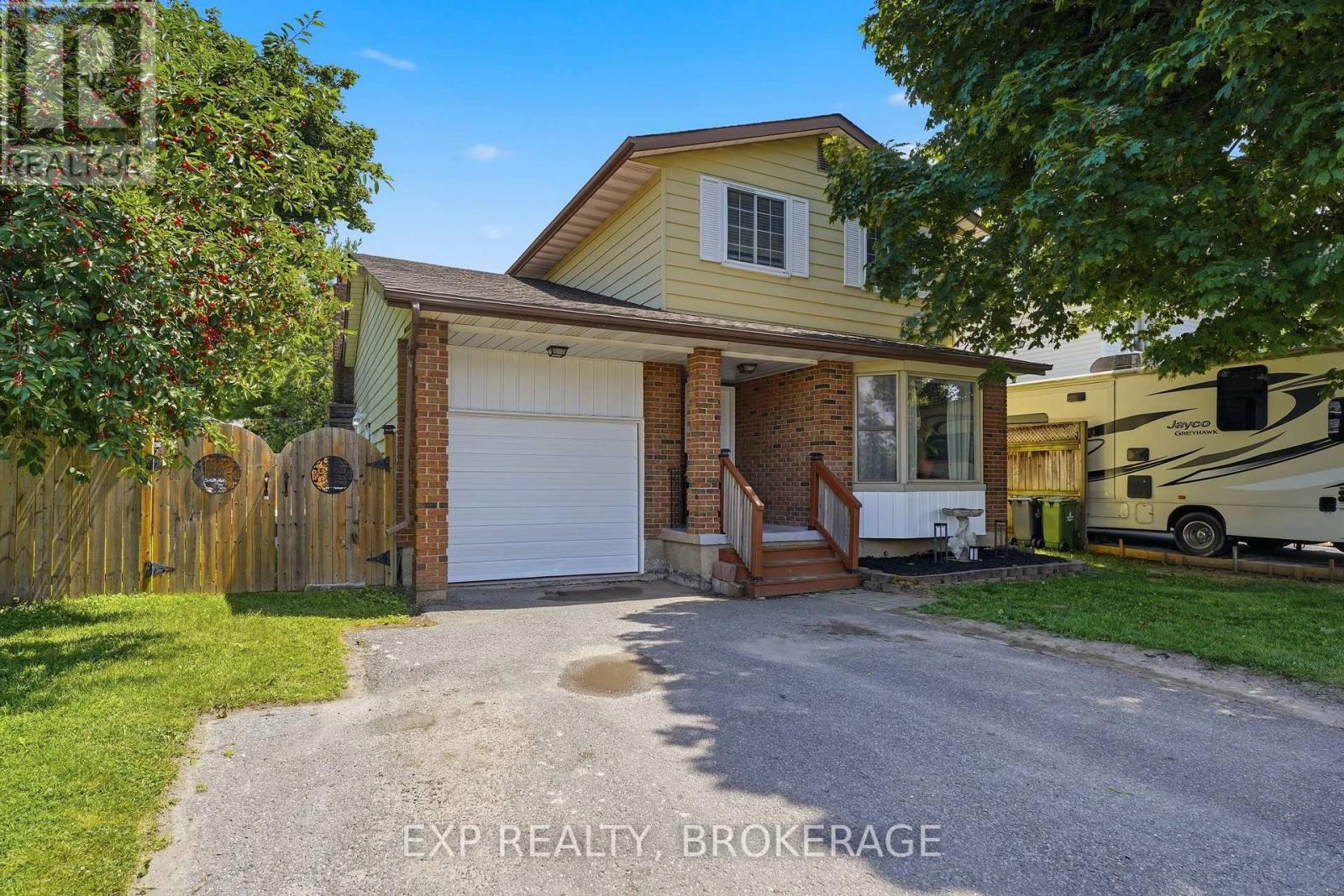 729 ALLUM AVENUE - 2
