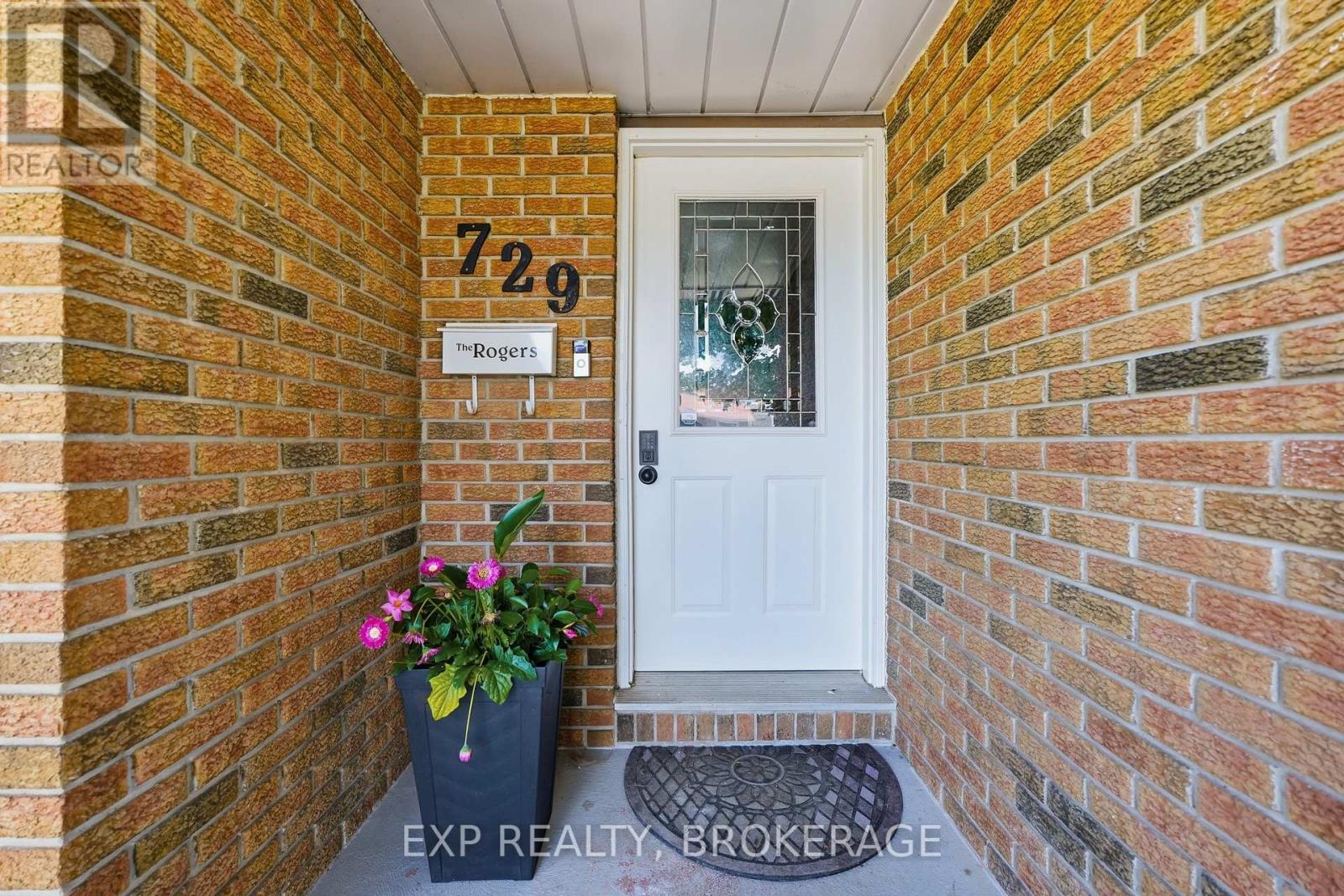 729 ALLUM AVENUE - 3