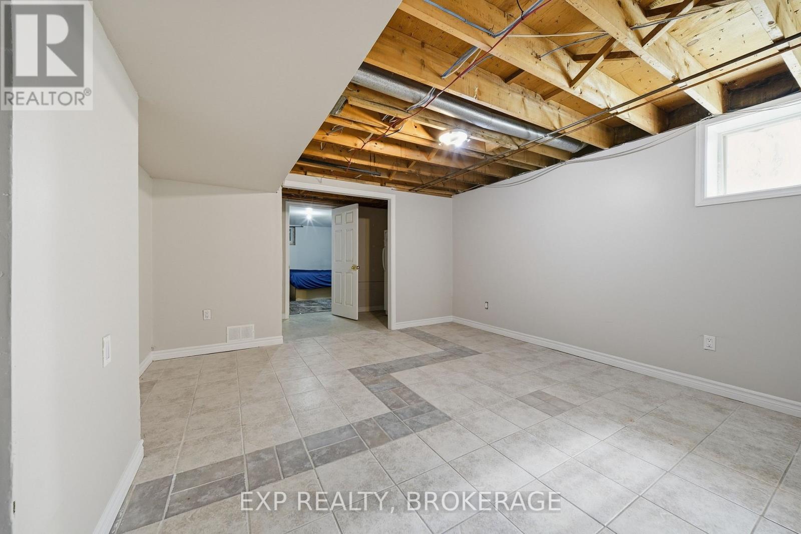 729 ALLUM AVENUE - 31