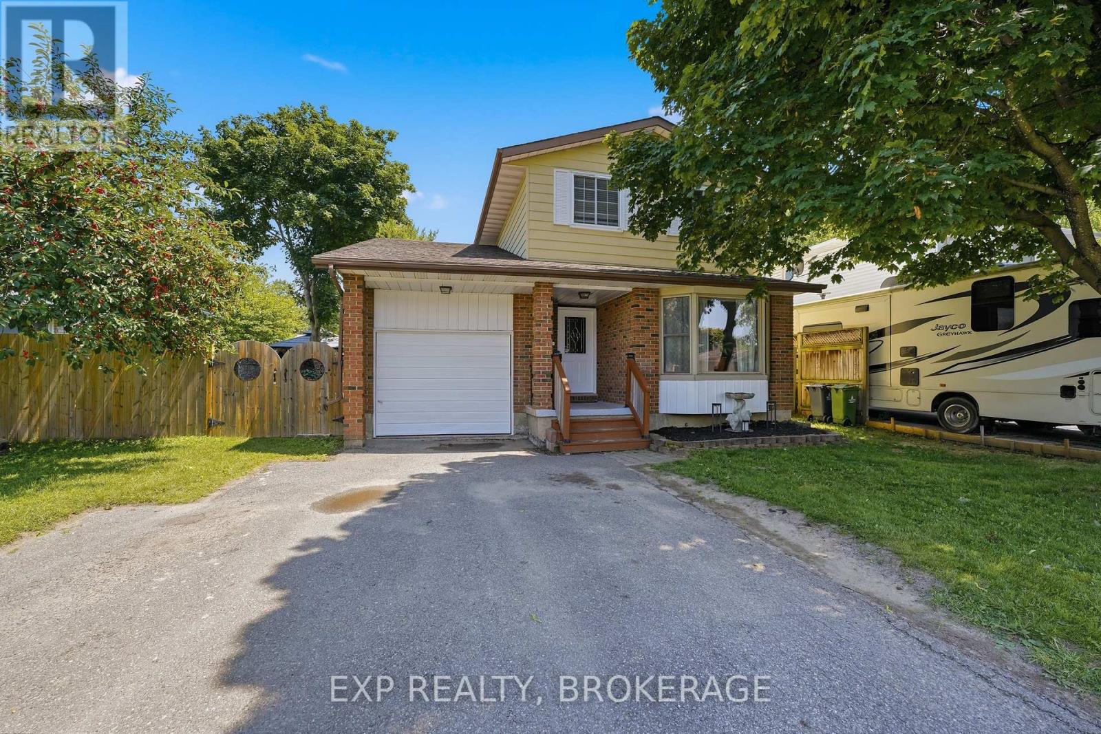 729 ALLUM AVENUE - 4