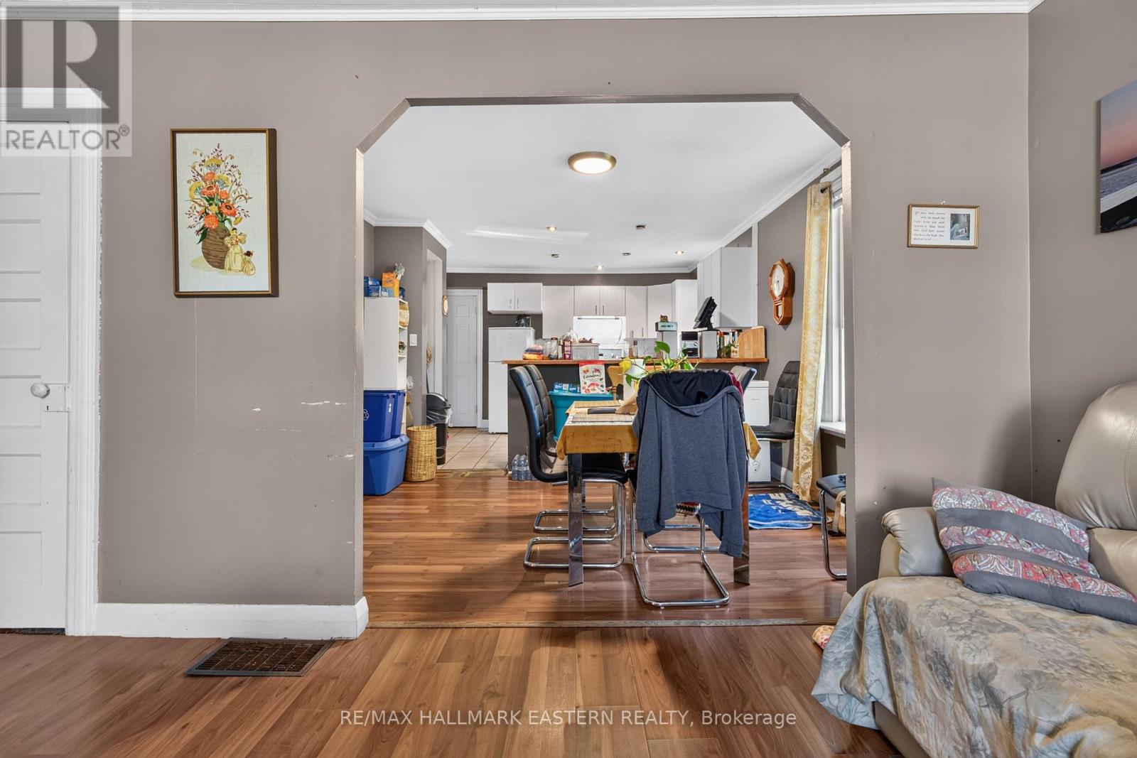 714 CHAMBERLAIN STREET - 12