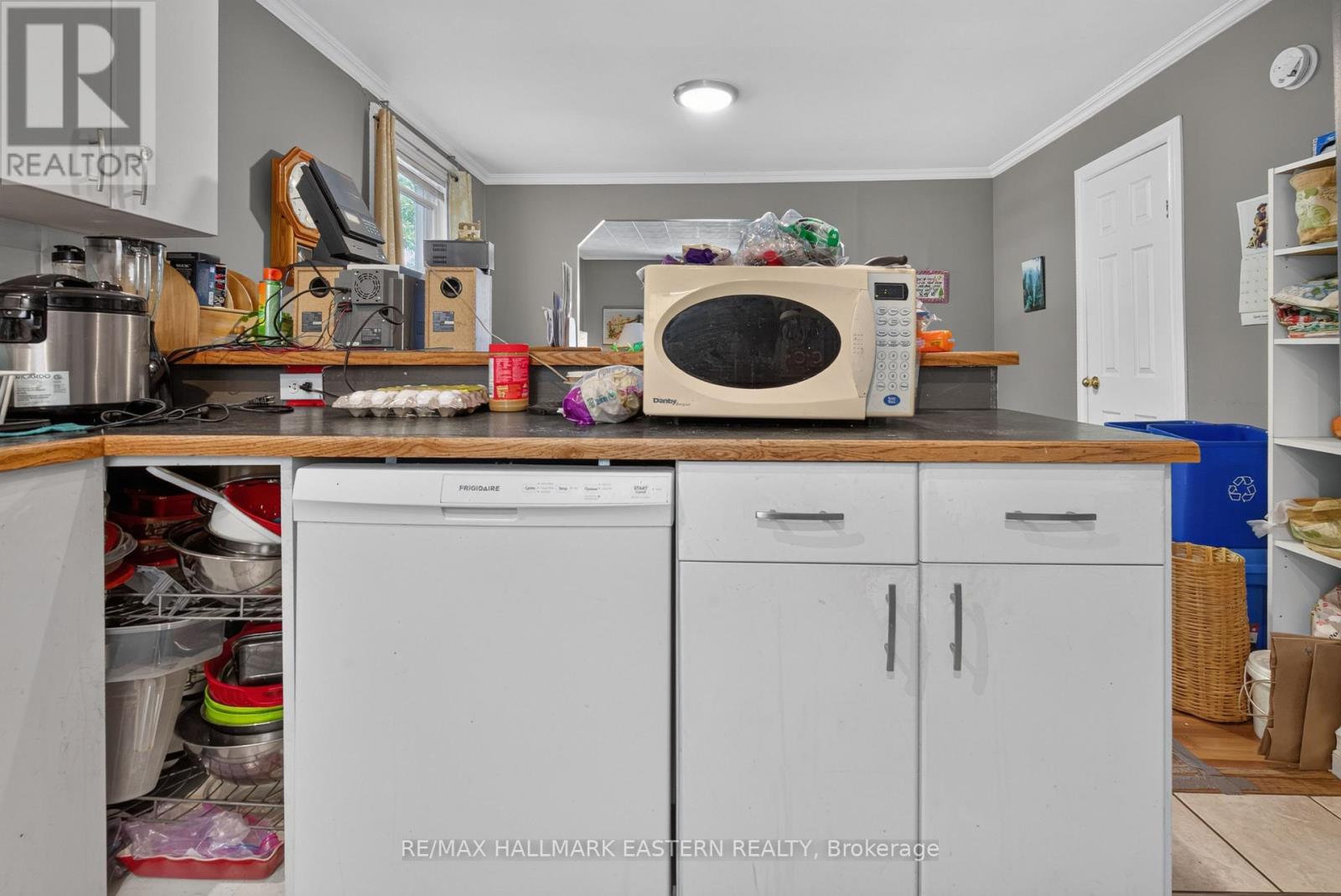 714 CHAMBERLAIN STREET - 22