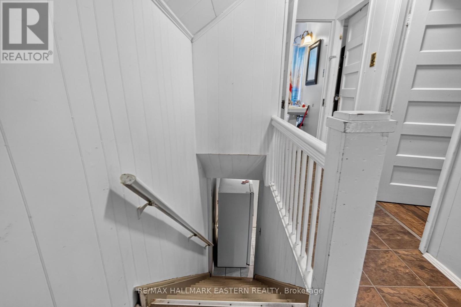 714 CHAMBERLAIN STREET - 29