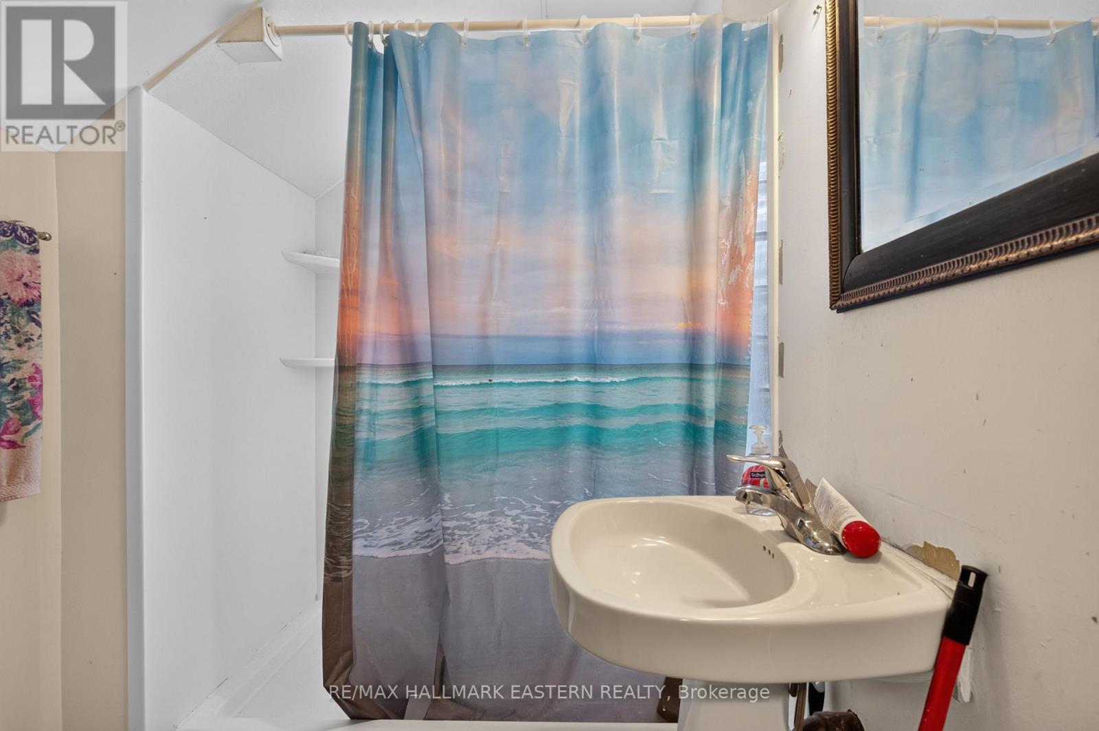 714 CHAMBERLAIN STREET - 38