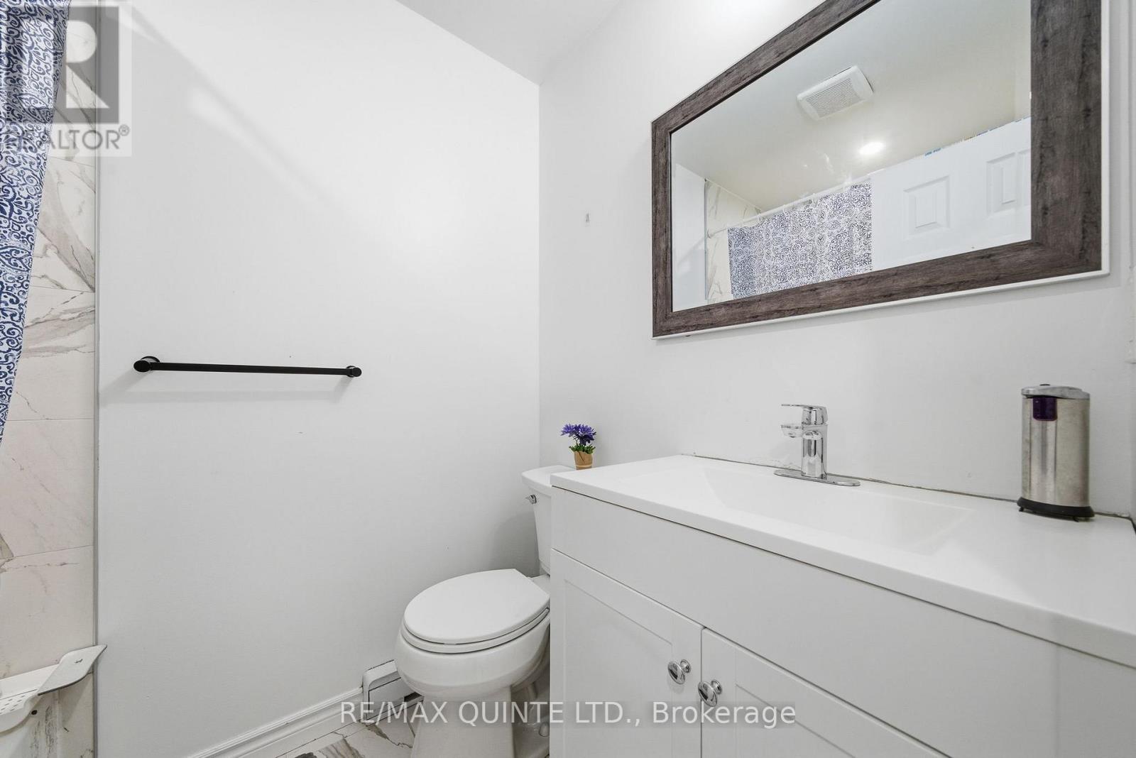 #2 99 DUNNETT BOULEVARD - 16
