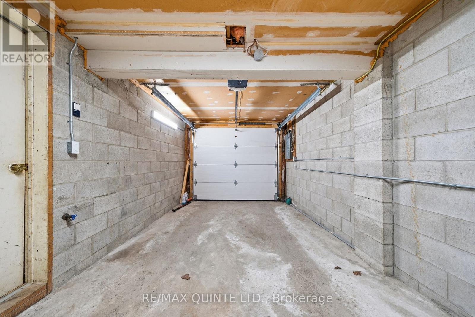 #2 99 DUNNETT BOULEVARD - 19