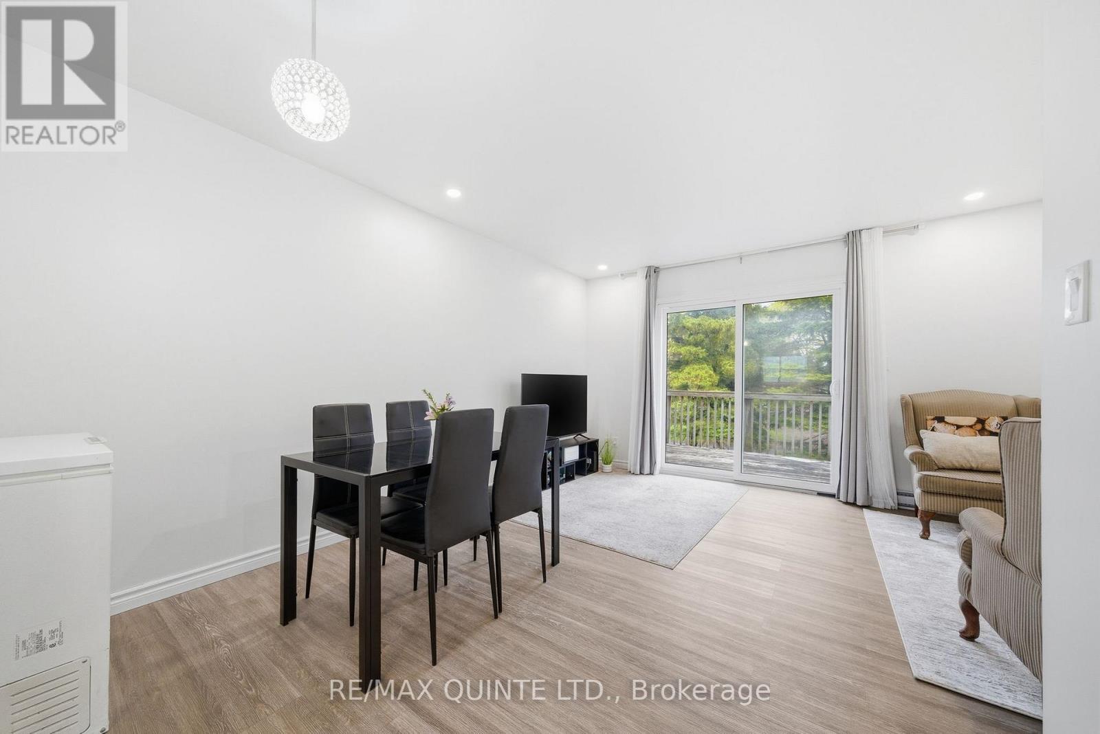 #2 99 DUNNETT BOULEVARD - 8