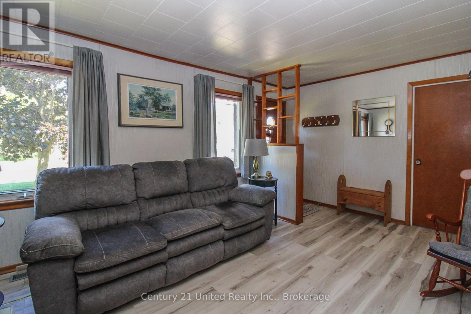 783 ST MARY'S STREET - 13