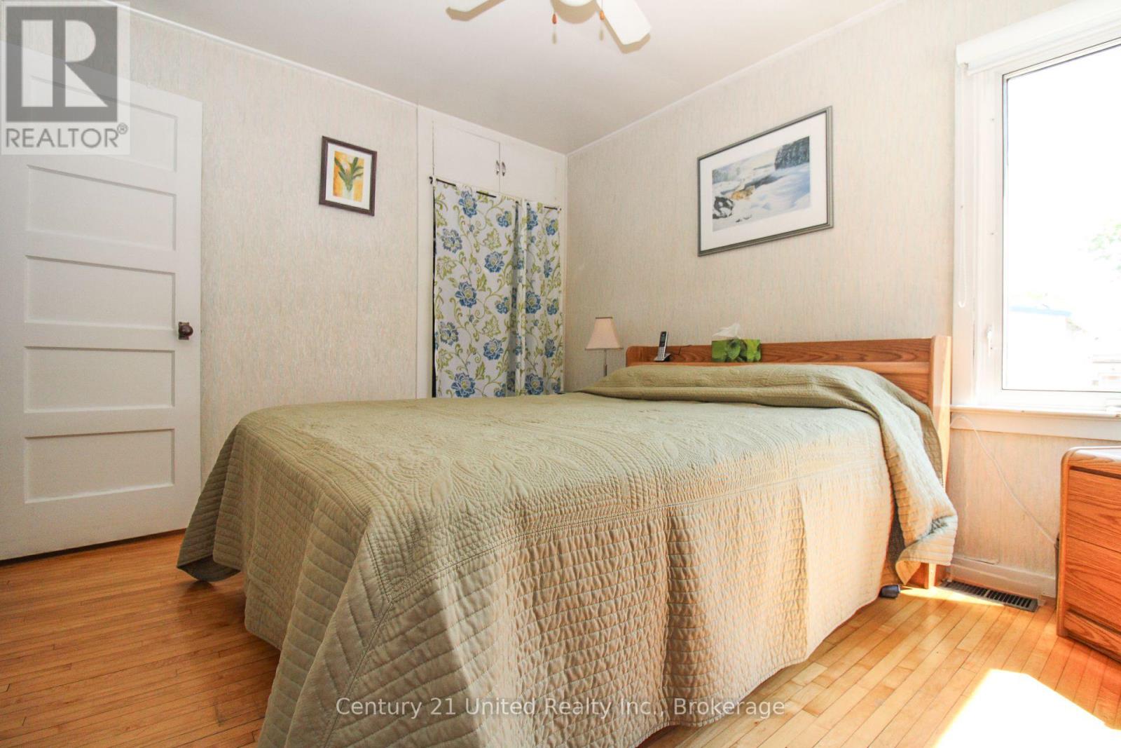 783 ST MARY'S STREET - 23